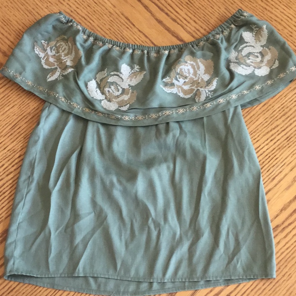 Off the Shoulder Tee